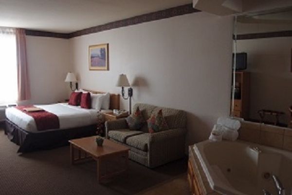 THE INN AT ROLLING (Corning)